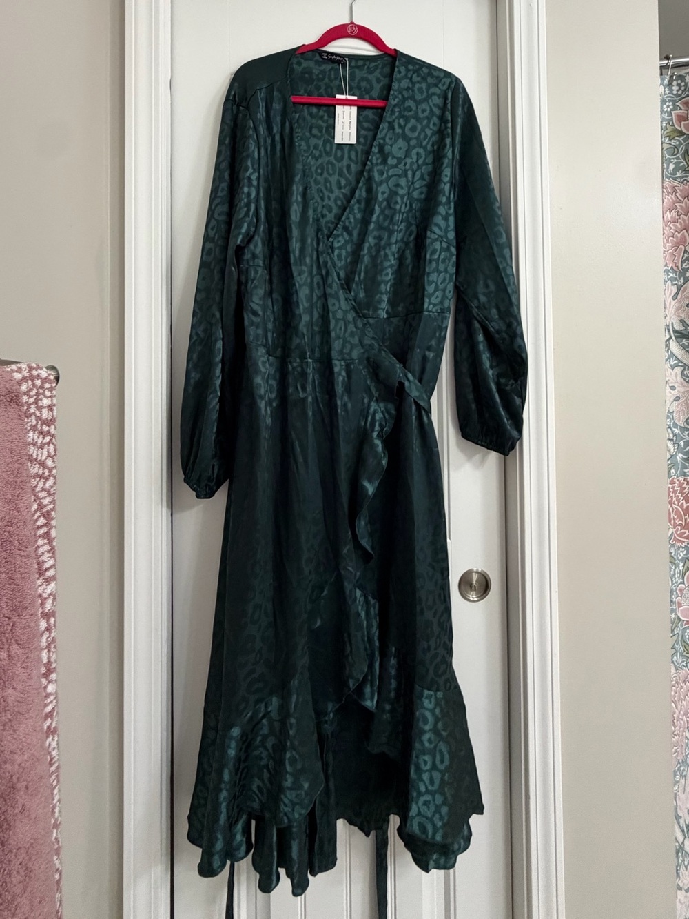 SHEIN Emerald Green Satin Leopard Jacquard Long Sleeve Wrap Dress